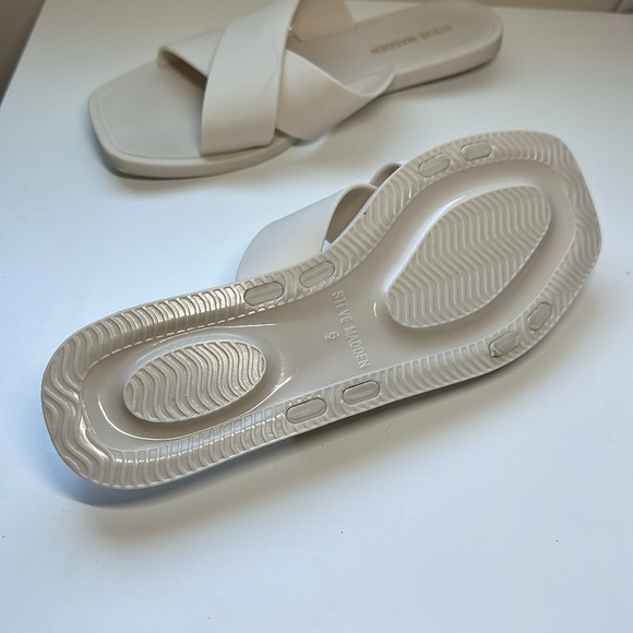 Steve Madden Sandals - Picture 3 of 3